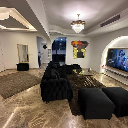 Modern 1-Bedroom Apartment In Zamalek Visits Allowed Cairo Ngoại thất bức ảnh