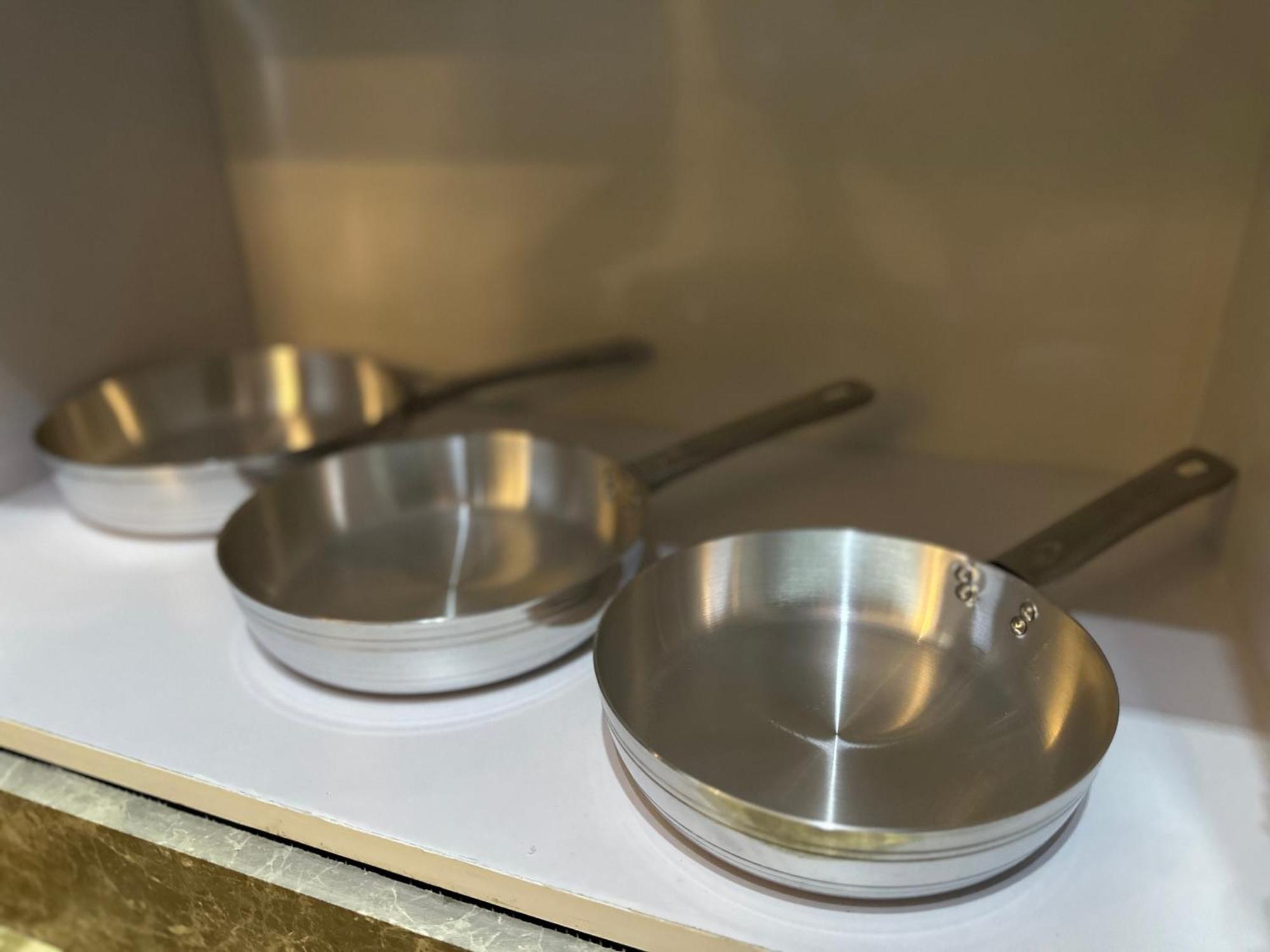 Modern 1-Bedroom Apartment In Zamalek Visits Allowed Cairo Ngoại thất bức ảnh