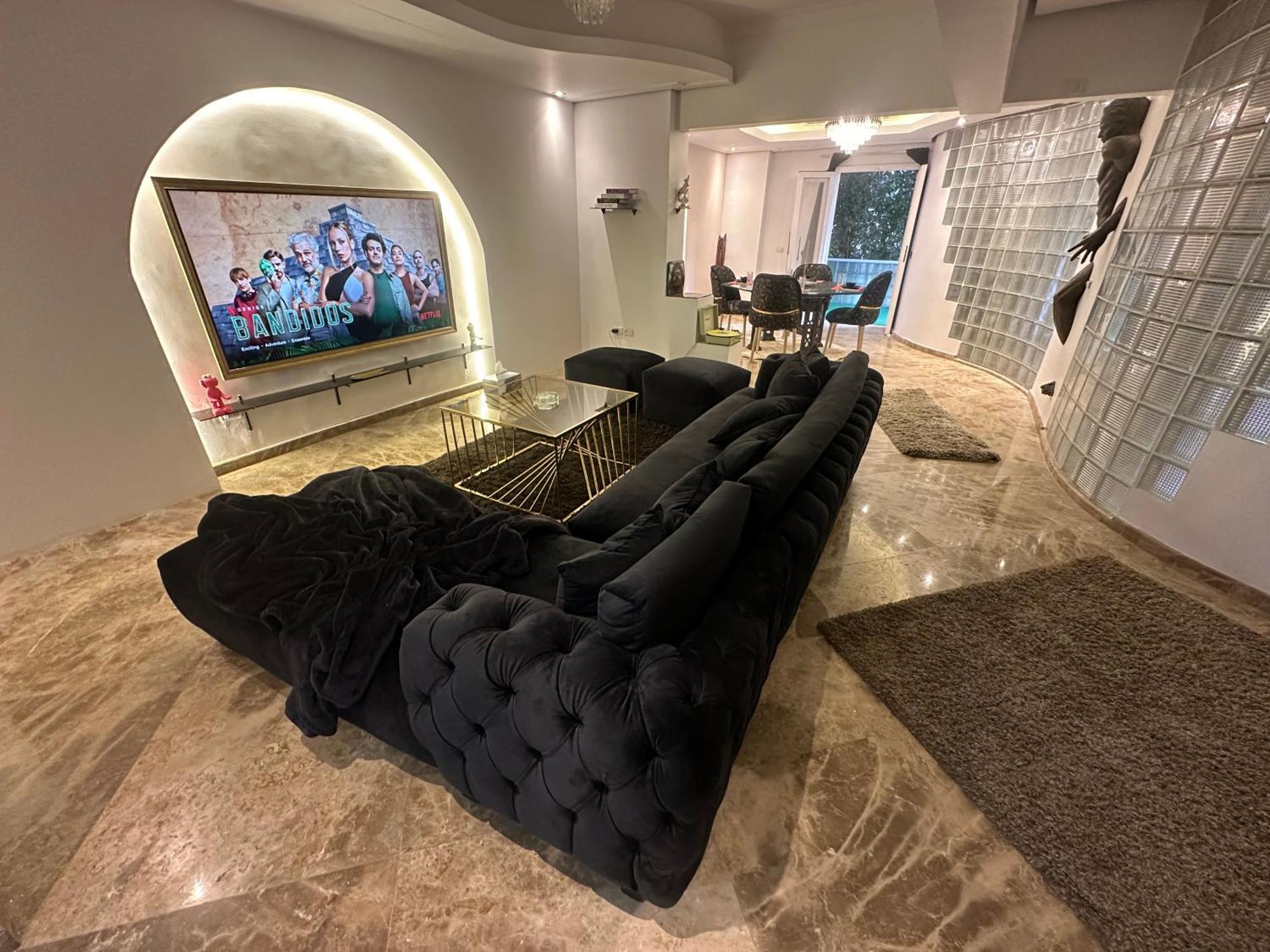 Modern 1-Bedroom Apartment In Zamalek Visits Allowed Cairo Ngoại thất bức ảnh